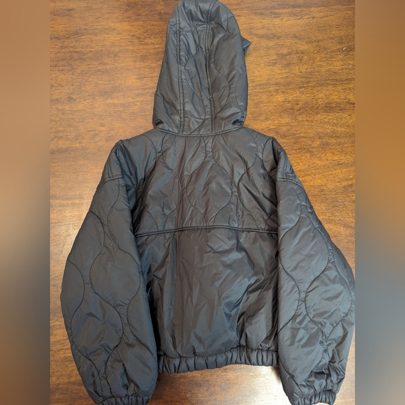 Old Navy, puffer jacket, black,.girls size 6/7 - Picture 3 of 5